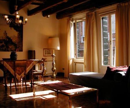 Ca Satriano Apartment Venice Bilik gambar